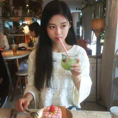 水瓶座女孩
